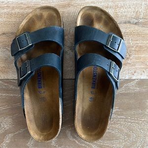 Men’s Navy Birkenstocks Size 46 or Men’s 13 only worn a few times